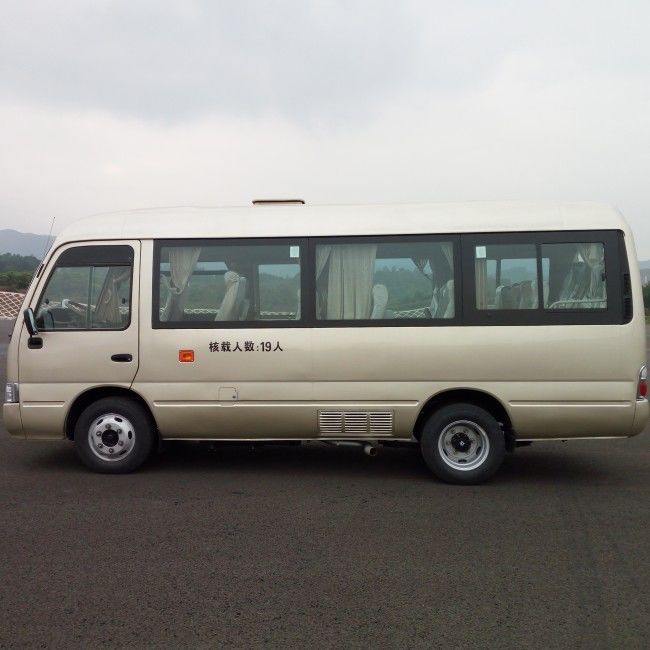 اتوبوس زیر لیوانی حمل و نقل دیزلی 7 متری 25 سرنشین با آلایندگی یورو 4 و تعلیق فنر برگ